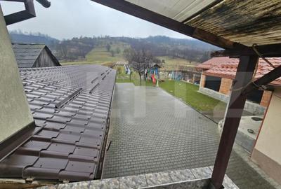 Casă cu 5 camere cu Teren 4381 Mp în Central - 17