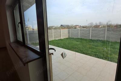 Casă cu 4 camere cu Teren 400 Mp în Parța - 9
