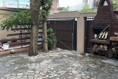 Casă cu 4 camere cu Teren 160 Mp în Colentina - 1