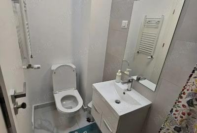Apartament cu 3 camere decomandat în Parcul Carol
