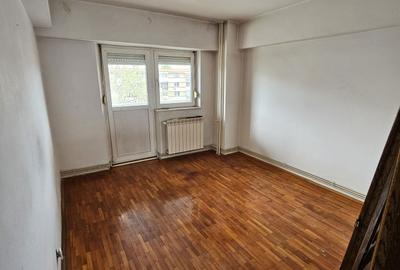 Apartament cu 4 camere decomandat în Exterior Vest - 2