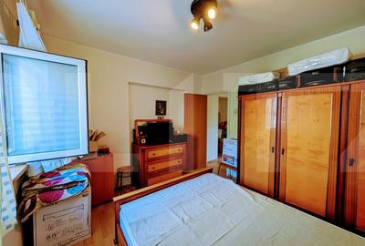 Apartament de vanzare, cu 3 camere, 65 mp, decomandat, Piata Victoriei - 13