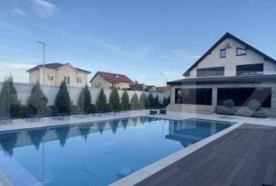 Casă cu 7 camere cu Teren 1507 Mp în Central