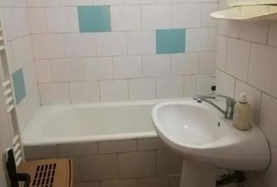 Apartament cu 3 camere decomandat în Central - 1