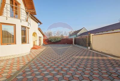 Casă cu 4 camere cu Teren 753 Mp în Prejmer - 38