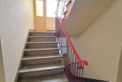 Apartament cu 3 camere semidecomandat în Podgoria - 2