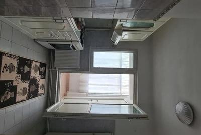 Apartament cu 2 camere decomandat în Micro 19 - 1