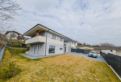 Casă cu 4 camere cu Garaj în Feleacu - 2