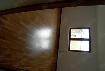 Apartament cu 4 camere decomandat în Girocului - 8