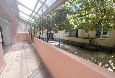 Casa Centru Oradea - singur in curte - 7