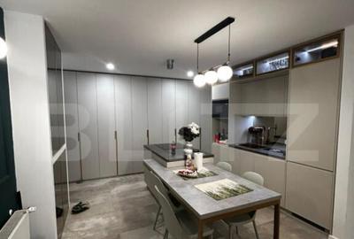 Apartament cu 3 camere decomandat, mobilat în Sisești