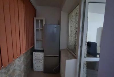 Garsonieră decomandată în Costin Georgian - 2