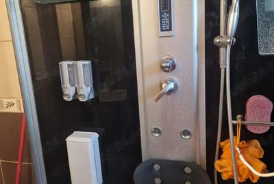 Apartament cu 3 camere semidecomandat în Roșiori de Vede - 2