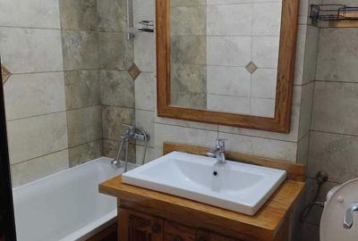 Apartament cu 3 camere decomandat în Central - 2