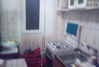 Apartament cu 3 camere în Broșteni - 4