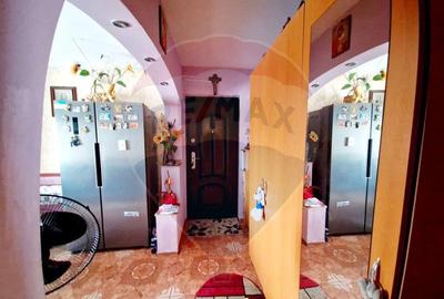 Apartament 2 camere / etaj 2 / Filiasi / zona Biserica Mare - 8