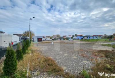Teren de 7800 mp, în Unirii - 5