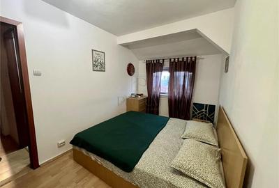 Apartament cu 2 camere semidecomandat, mobilat în Aradului