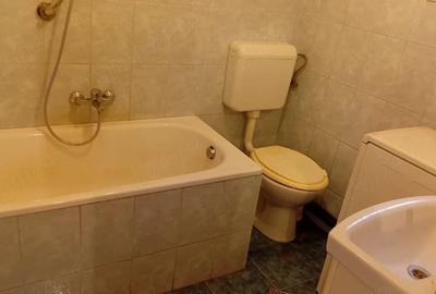 Casă cu 5 camere cu Teren 375 Mp în Central