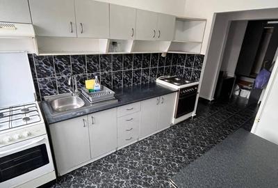 Apartament cu 3 camere în Iosia