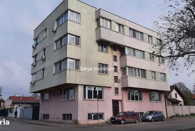 Spațiu comercial, de 385 mp, în Poarta 6 - 5