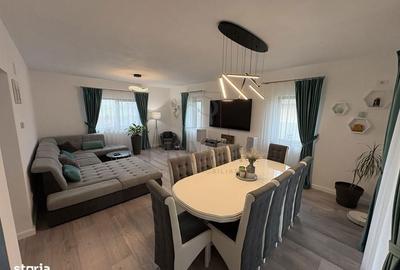 Casă cu 4 camere în Central