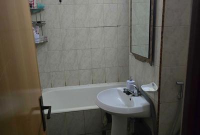 Apartament cu 3 camere decomandat în Viziru 3 - 3