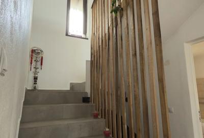 Casă cu 4 camere cu Teren 1700 Mp în Pomi - 2