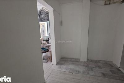 Apartament cu 3 camere decomandat în Valea Rosie - 4