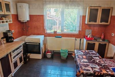 Casa pe parter 3 camere, teren 512mp, foisor, terasa, magazie, cu toate utilitat - 10