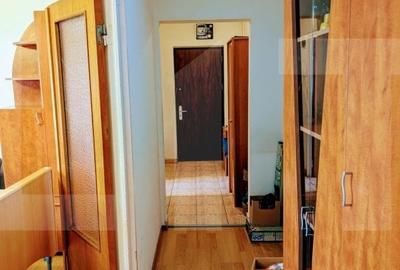 Apartament de vanzare, cu 3 camere, 65 mp, decomandat, Piata Victoriei - 3
