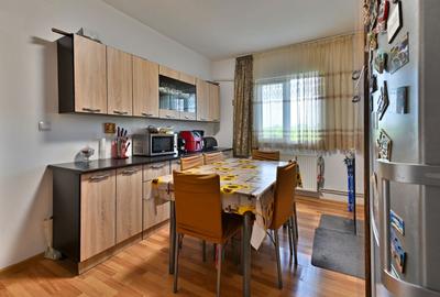 Apartament cu 3 camere semidecomandat în Spitalul Județean - 4