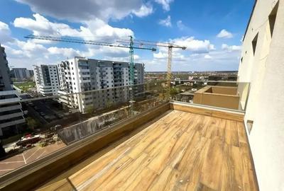 Penthouse cu 4 camere decomandat în Central