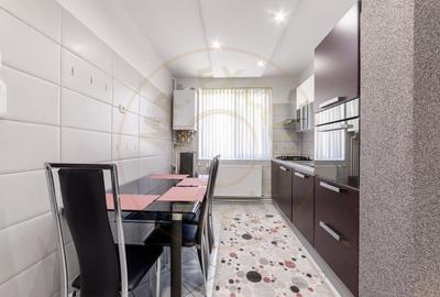 Apartament ultracentral 3 camere -munte- Campulung Muscel! - 1