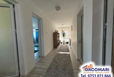 Casă cu Teren 1000 Mp în Smârdan - 2