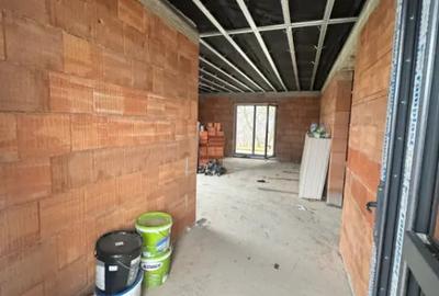 Casă cu 3 camere cu Teren 450 Mp în Satu Nou de Jos - 2