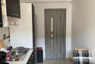 Garsoniera moderna 48 mp Noua Mobilata Et.1 Dobroe?ti Caisului - 2