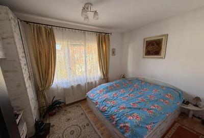 Casă cu 4 camere cu Teren 70 Mp în Florești
