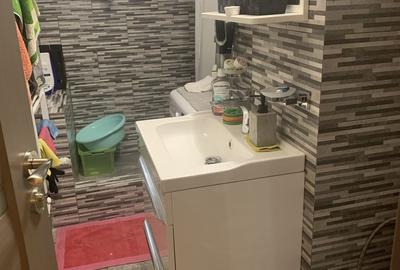 Apartament cu 3 camere în zona Răcădău, cod 8105 - 6