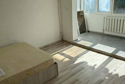 Apartament cu 3 camere decomandat în Central - 2