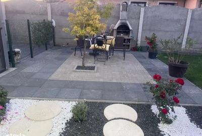 Casă cu Teren 800 Mp în Central - 1