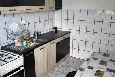 Apartament cu 2 camere decomandat în Ștrand - 1