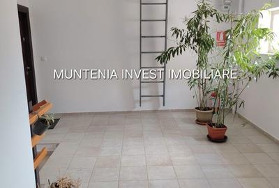 Apartament cu 3 camere decomandat în Central - 14