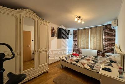 Apartament cu 3 camere, decomandat, centrala proprie, zona Dambovita - 6