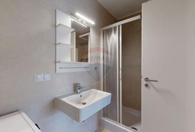 Apartament cu 2 camere semidecomandat în Tractorul - 12