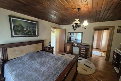 Casă cu 7 camere cu Garaj în Dârvari - 6