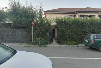 Casă cu 4 camere în Central - 1