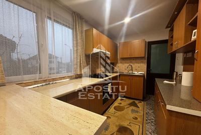Apartament la casa cu 2 camere, curte proprie, Ghiroda - 2