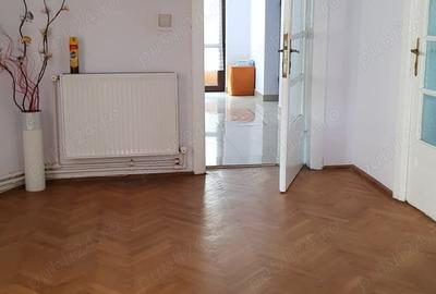 Spațiu comercial, de 110 mp, în Central - 5