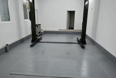 Spațiu comercial, de 65 mp, în Central - 4